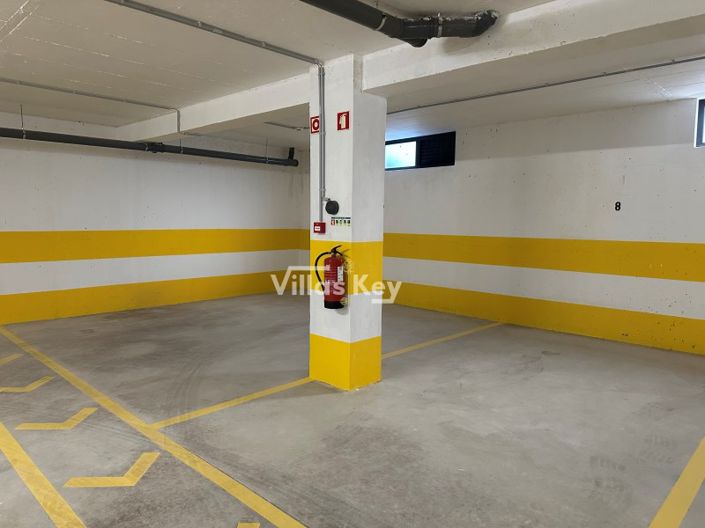 Image No.10-3 Bed Apartment for sale