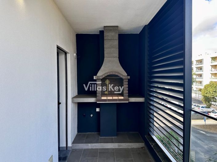 Image No.26-3 Bed Apartment for sale