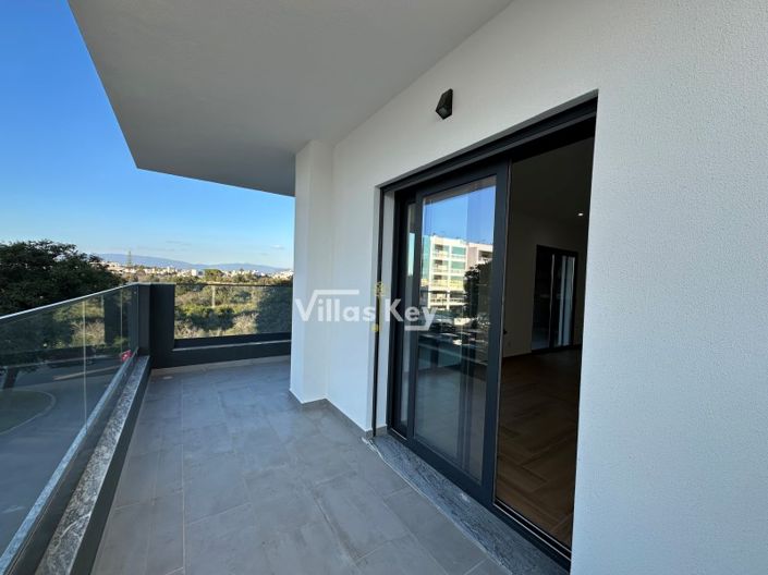 Image No.3-3 Bed Apartment for sale