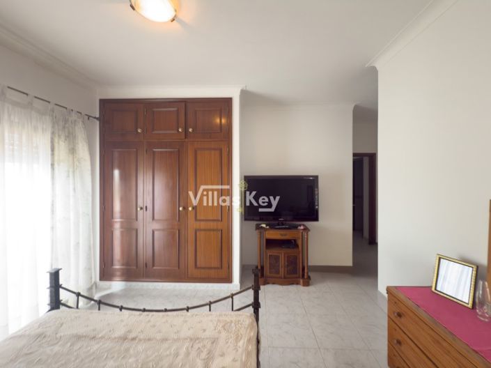 Image No.16-2 Bed Apartment for sale