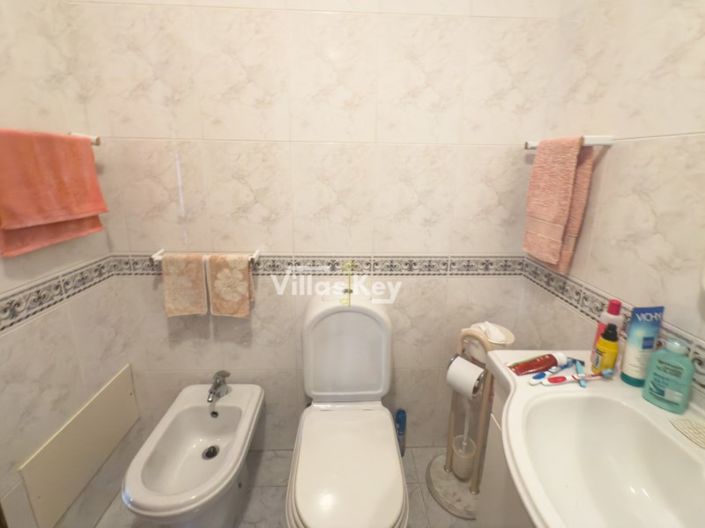 Image No.18-2 Bed Apartment for sale