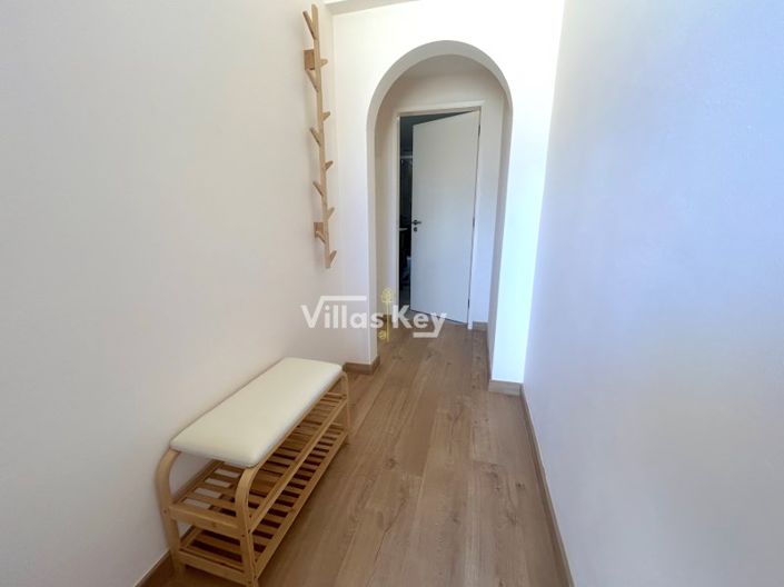 Image No.12-7 Bed House for sale