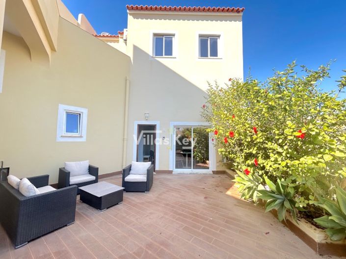 Image No.36-7 Bed House for sale