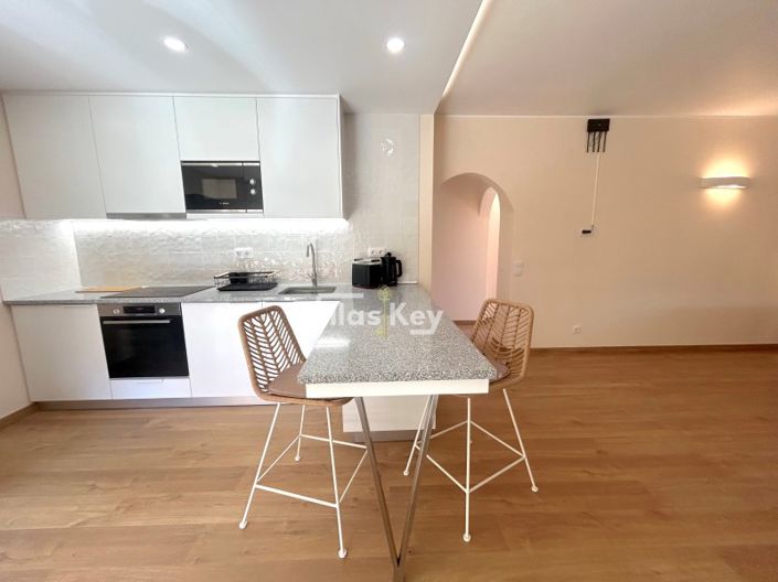 Image No.9-7 Bed House for sale