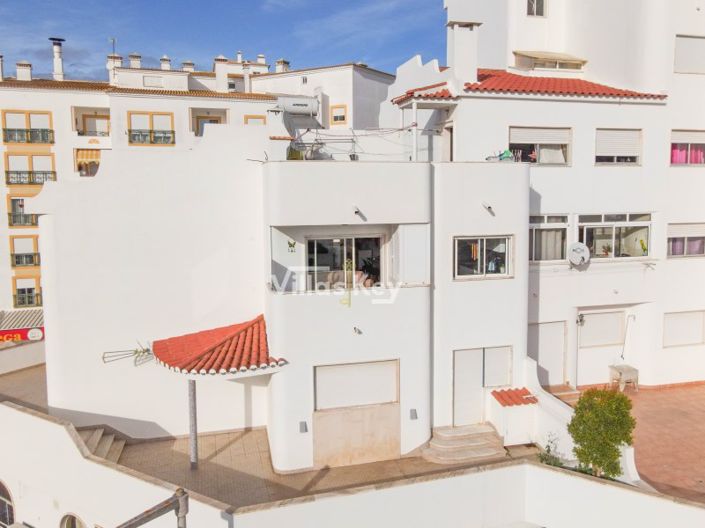 Image No.21-2 Bed Apartment for sale