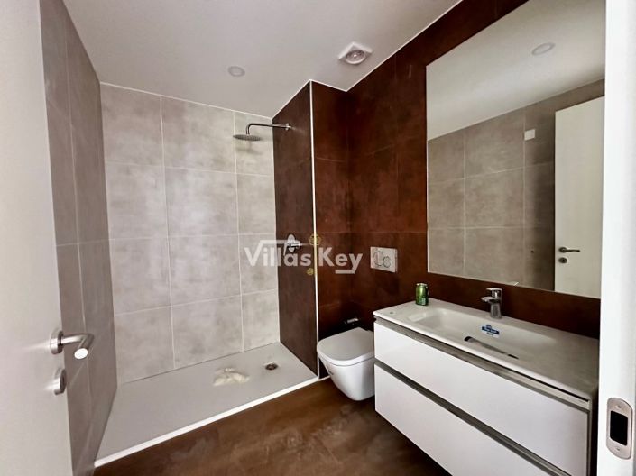 Image No.16-3 Bed Apartment for sale