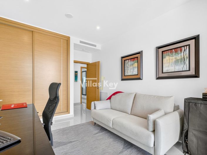 Image No.23-3 Bed Apartment for sale