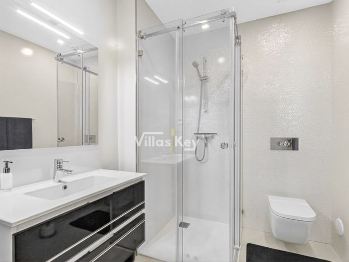 Image No.26-3 Bed Apartment for sale