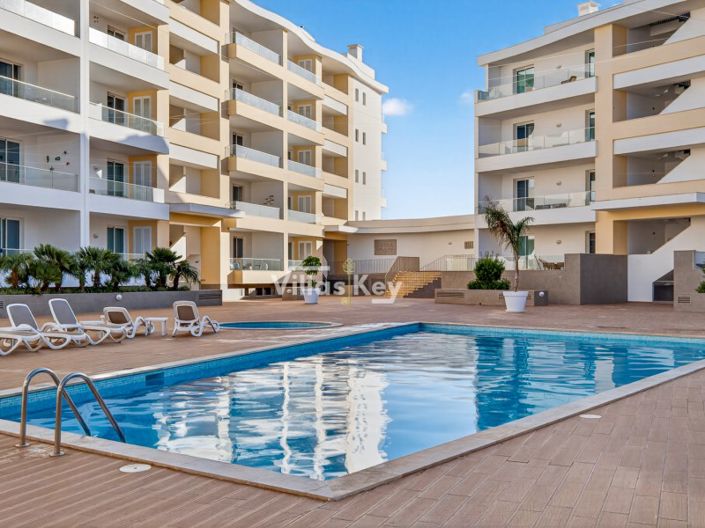 Image No.29-3 Bed Apartment for sale