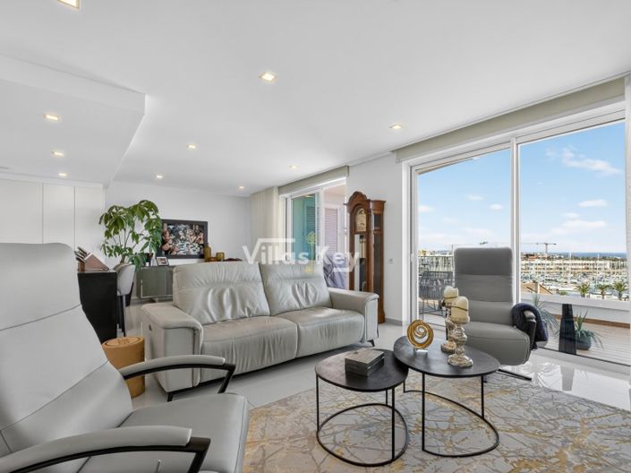 Image No.7-3 Bed Apartment for sale