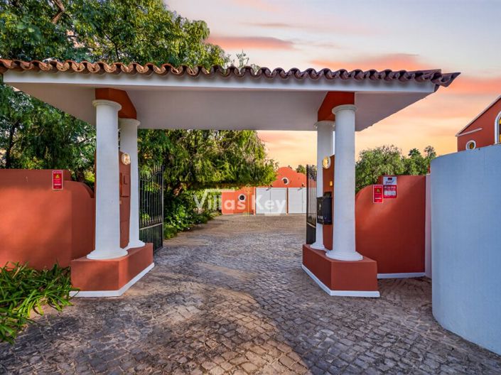 Image No.36-3 Bed House for sale