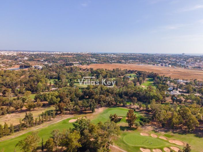 Image No.41-3 Bed House for sale