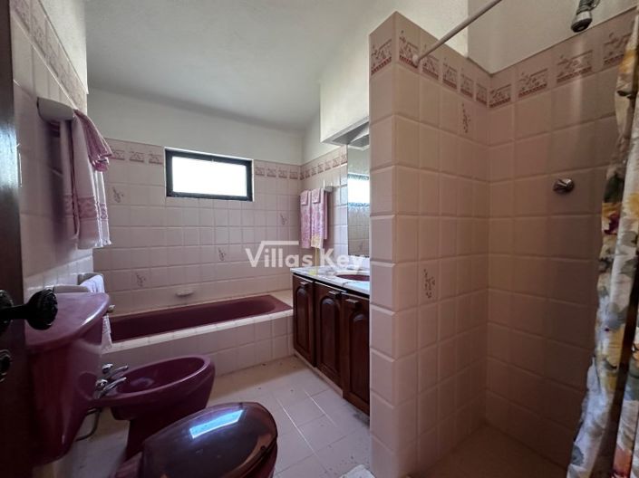 Image No.28-3 Bed House for sale