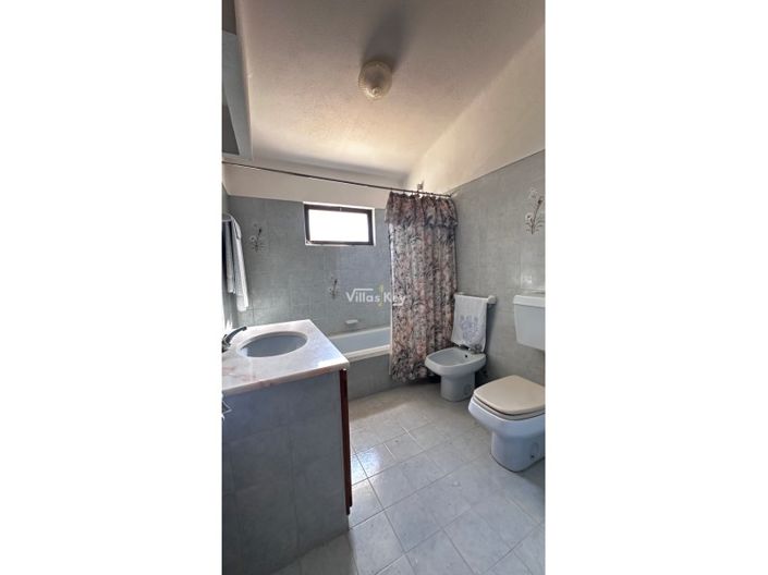 Image No.34-3 Bed House for sale