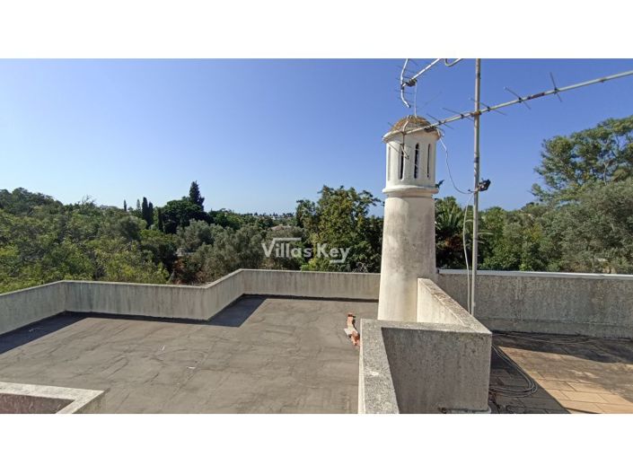 Image No.8-3 Bed House for sale