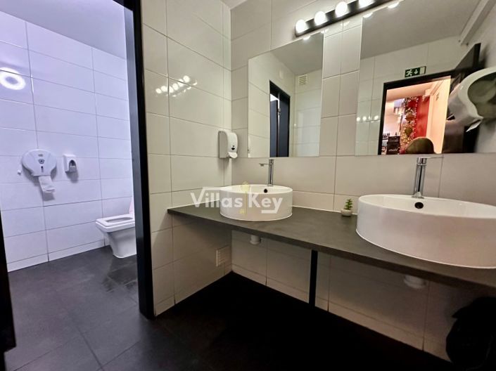 Image No.21-Restaurant for sale