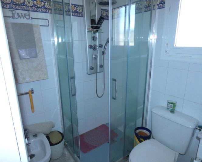 Image No.16-5 Bed Villa / Detached for sale