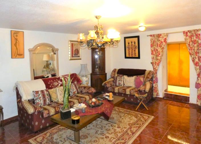 Image No.29-5 Bed Villa / Detached for sale