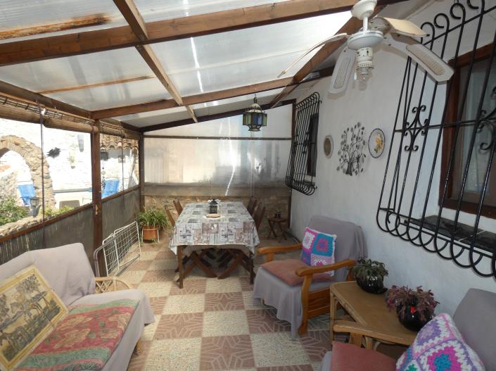 Image No.12-3 Bed Country Property for sale