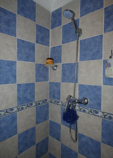 Image No.40-3 Bed Country Property for sale