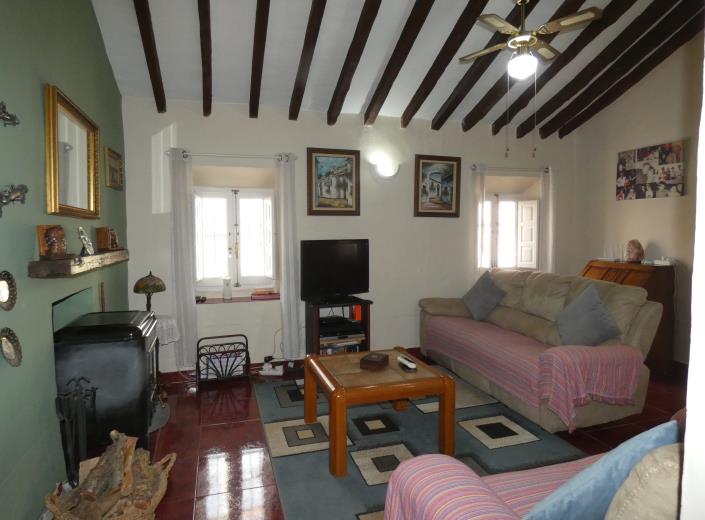 Image No.41-3 Bed Country Property for sale