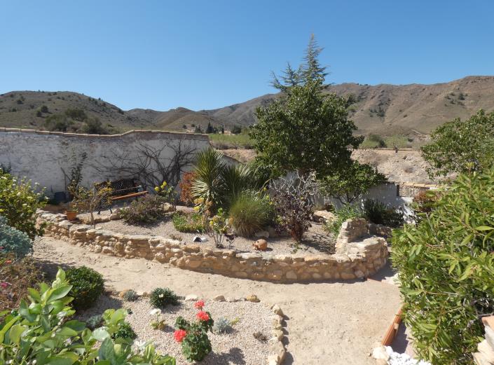 Image No.42-3 Bed Country Property for sale