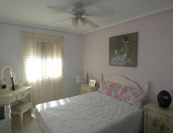 Image No.12-6 Bed Villa / Detached for sale