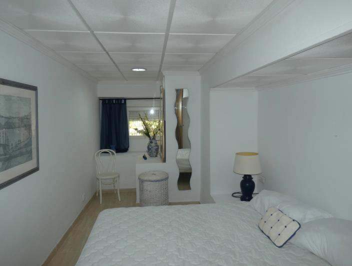 Image No.53-6 Bed Villa / Detached for sale