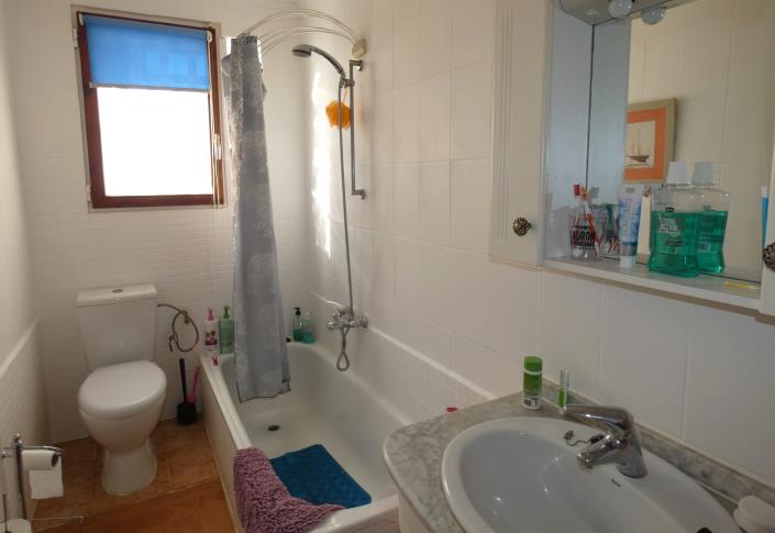 Image No.20-6 Bed Country Property for sale