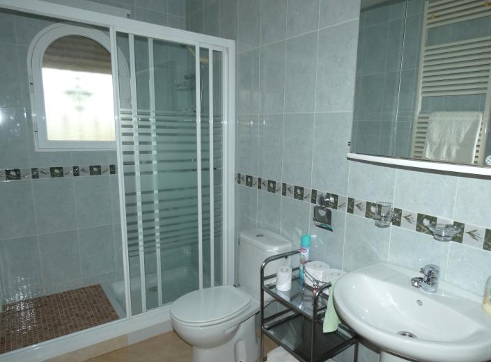 Image No.32-3 Bed Country House for sale