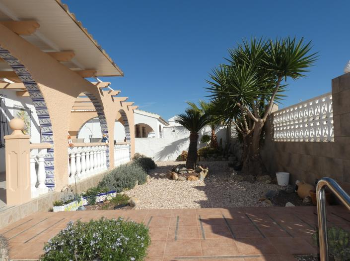 Image No.54-2 Bed Villa / Detached for sale