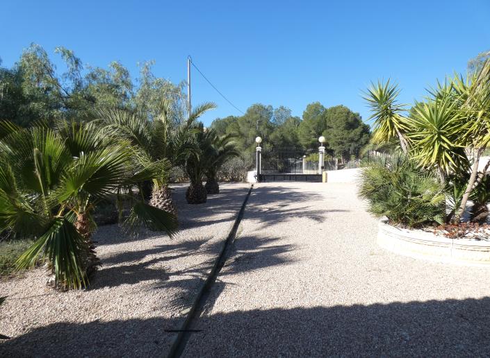 Image No.57-5 Bed Country Property for sale