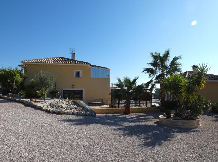 Image No.61-5 Bed Country Property for sale