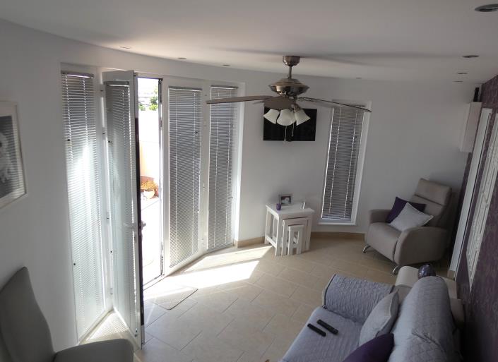 Image No.41-3 Bed Villa / Detached for sale