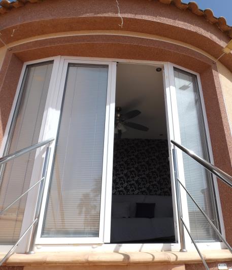 Image No.44-3 Bed Villa / Detached for sale