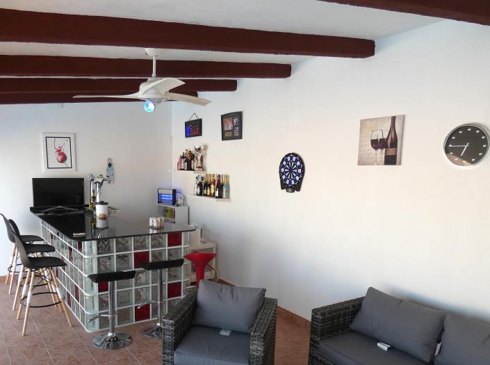 Image No.58-3 Bed Villa / Detached for sale