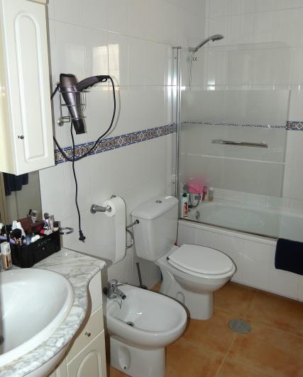 Image No.18-3 Bed Villa / Detached for sale