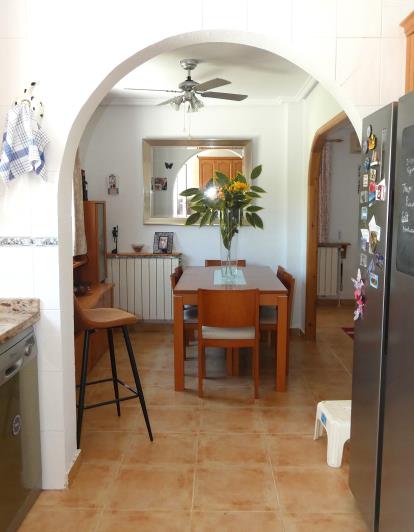 Image No.34-3 Bed Villa / Detached for sale