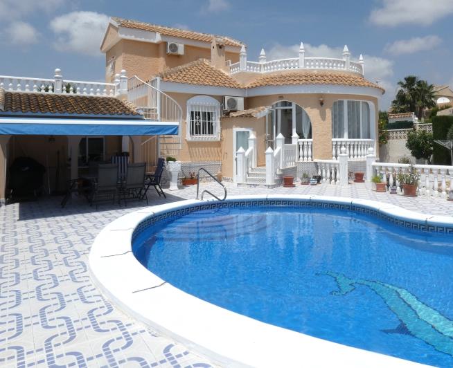 Image No.56-3 Bed Villa / Detached for sale