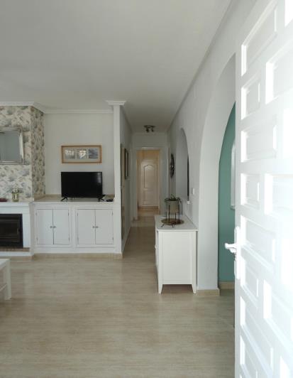 Image No.10-2 Bed Villa / Detached for sale