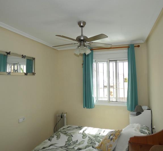 Image No.27-2 Bed Villa / Detached for sale