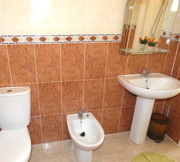 Image No.35-2 Bed Villa / Detached for sale