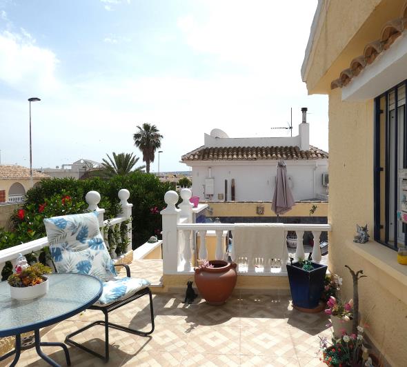 Image No.40-2 Bed Villa / Detached for sale