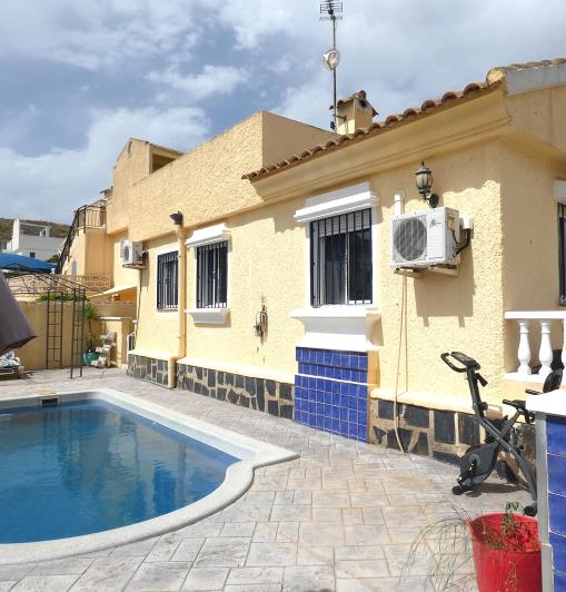 Image No.44-2 Bed Villa / Detached for sale