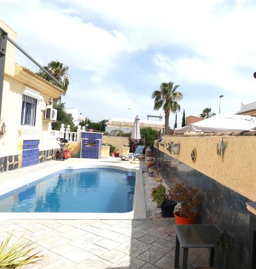 Image No.46-2 Bed Villa / Detached for sale