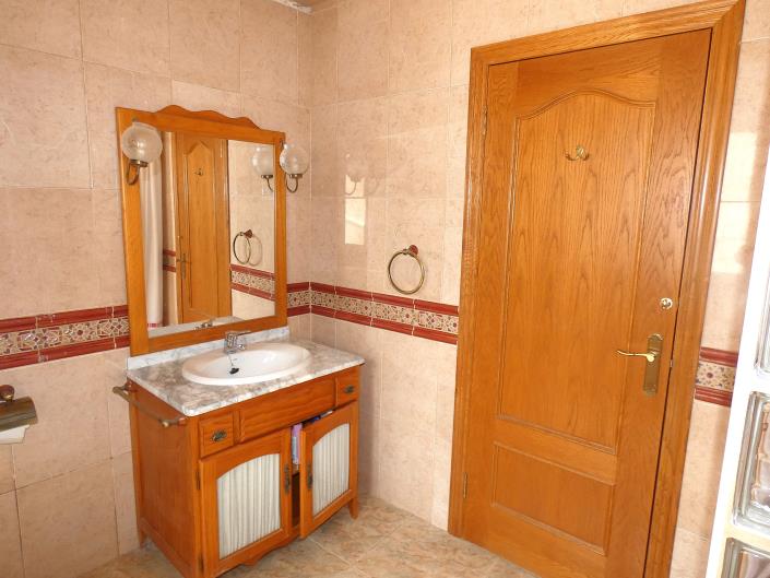 Image No.23-4 Bed House/Villa for sale