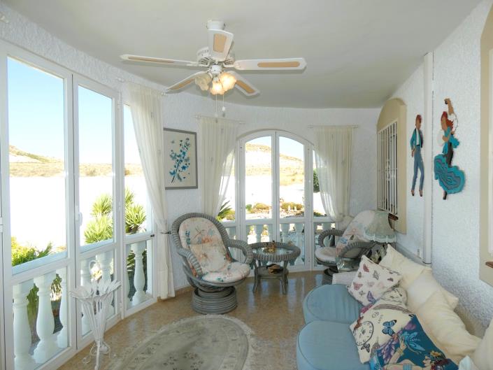 Image No.6-3 Bed Villa / Detached for sale