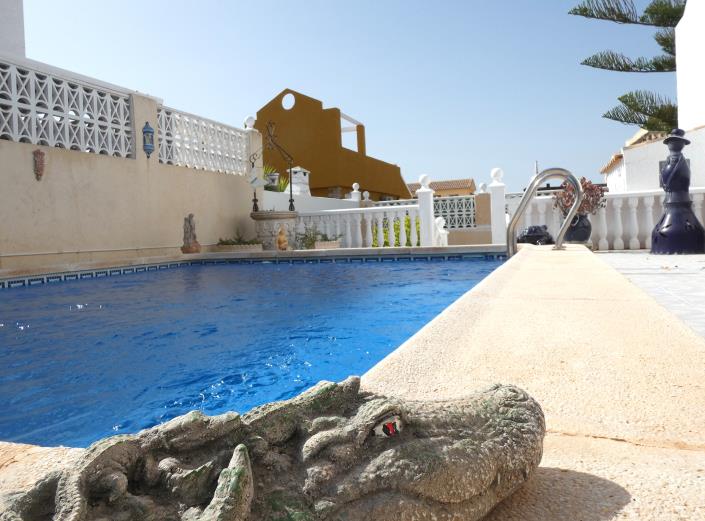 Image No.49-2 Bed Villa / Detached for sale