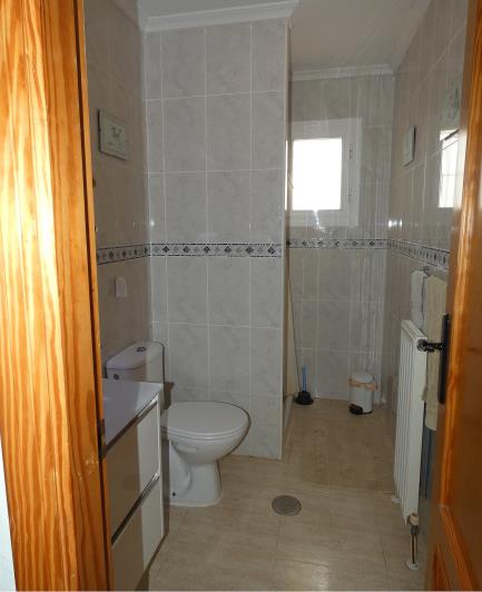 Image No.18-3 Bed Villa / Detached for sale