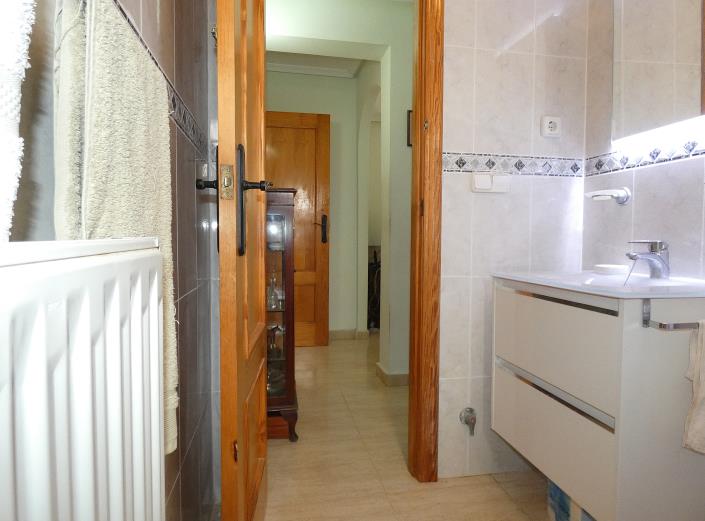 Image No.20-3 Bed Villa / Detached for sale